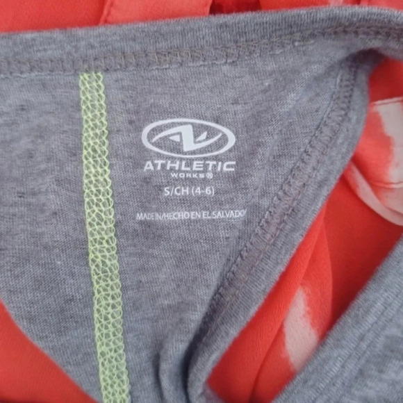 Gray Athletic works tank top size small - Picture 10 of 10